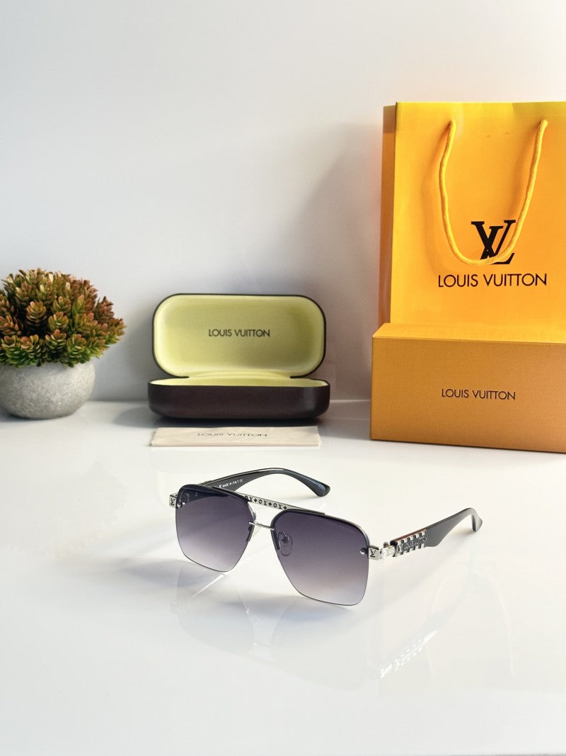 Louis Vuitton 5125 Silver Black DC