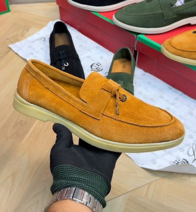 Tan Loro Piana summer walks
