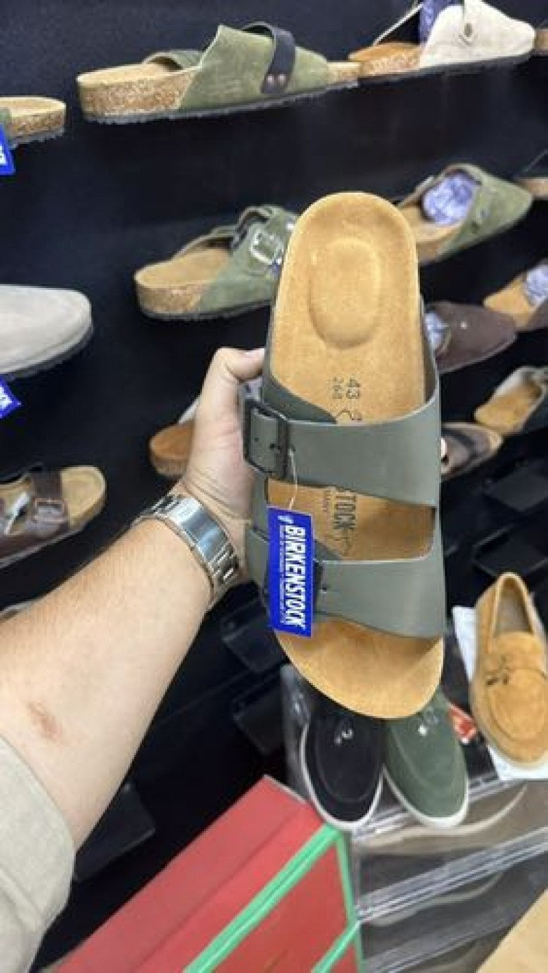 Birkenstock arizona olive leather