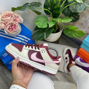 Nik e SB dunk Low Premium Valentine s day