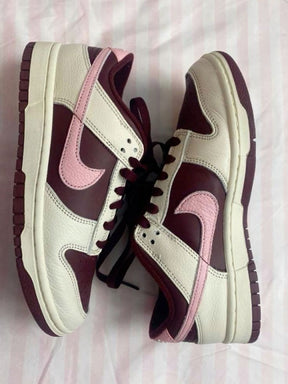 Nik e SB dunk Low Premium Valentine s day