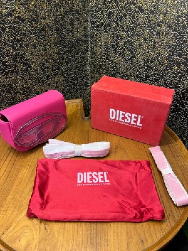 DIESE  L PLUM PREMIUM WITH BOX AND DUST BAG