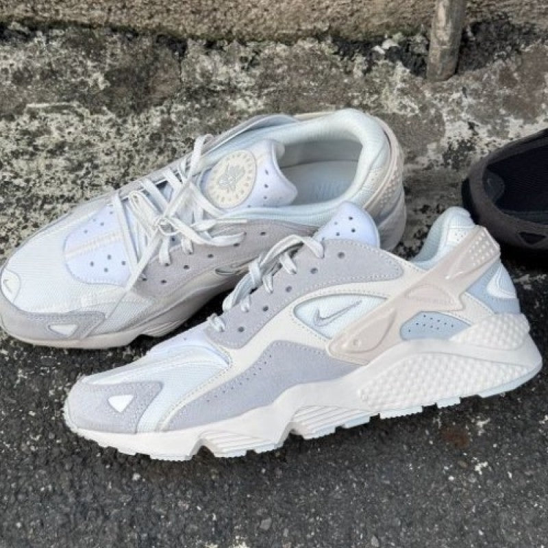 Nikee Air Huarache Runner Pure Platinum