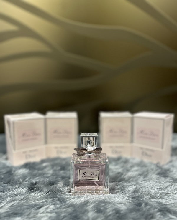 MISS DIOR