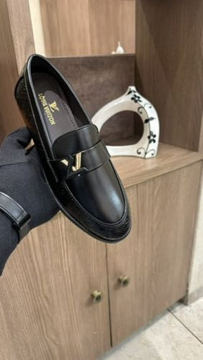 Louis Vuitton loafer Blk 122