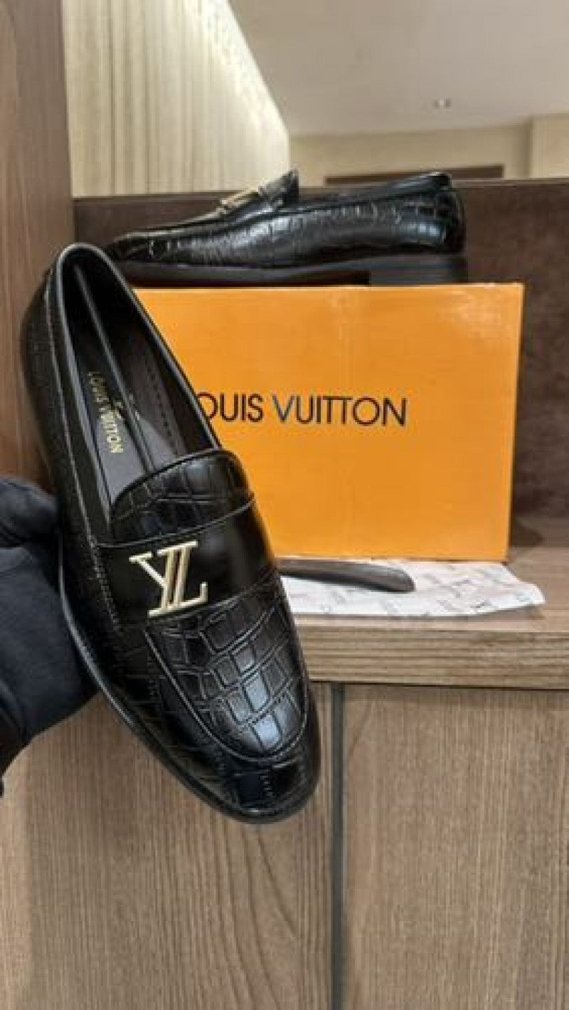 Louis Vuitton loafer Black 121