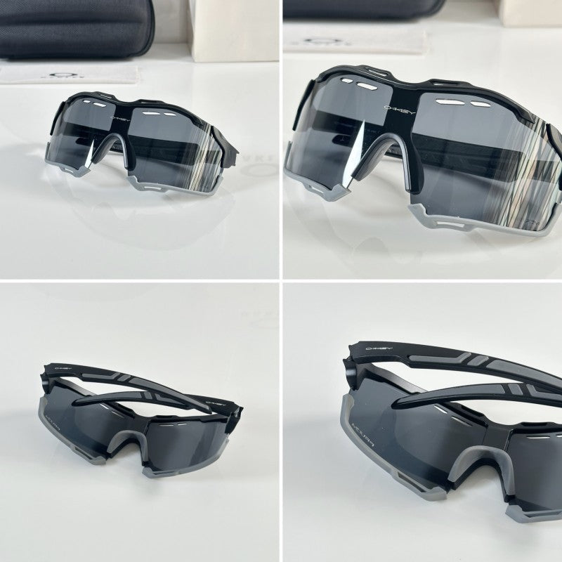 Oakley 8241 Black