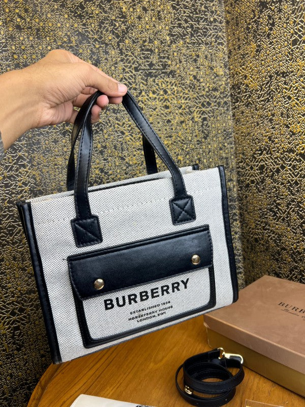 BURBERR Y SLING WITH BOX