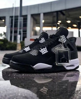 Nikee Air Jordan Retro 4 Black White Semi UA