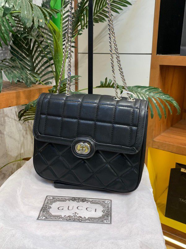 GUCC  I BLACK LETHER PREMIUM SHOULDER BAG