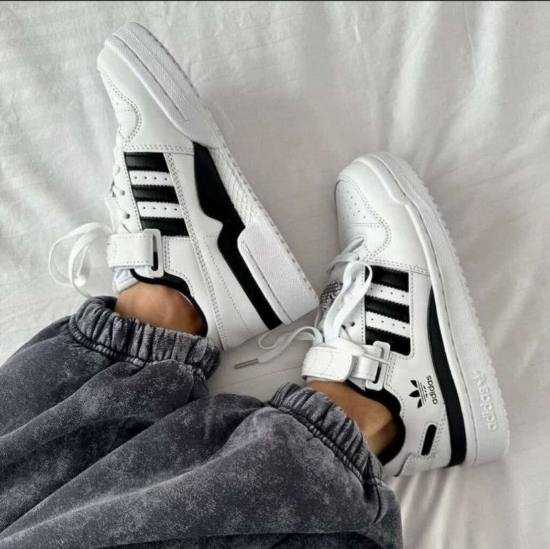 .adidas forum low white black