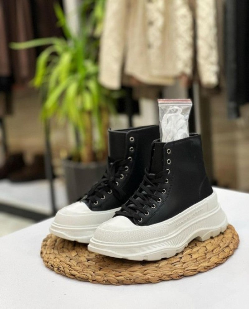 Alexander McQueen Tread Slick High Black White