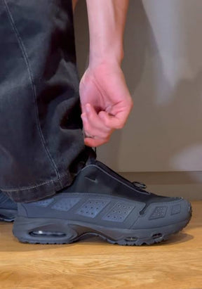 Nikee Airmax Sndr black Grey