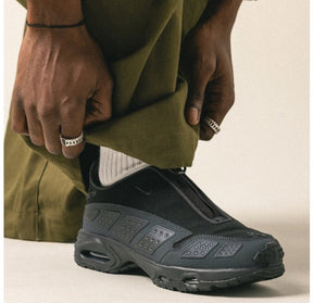 Nikee Airmax Sndr black Grey