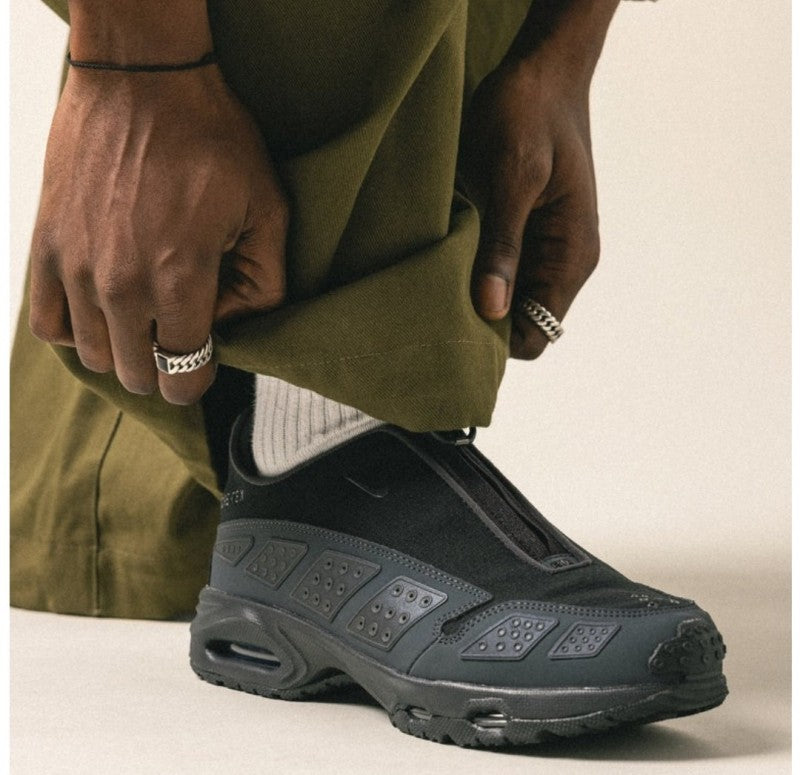 Nikee Airmax Sndr black Grey