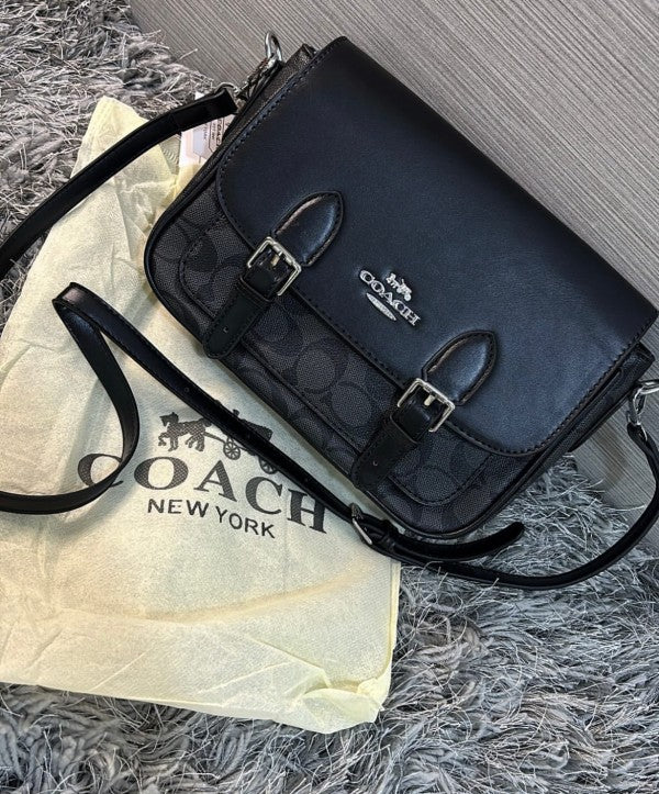 Coac  h lucy crossbody in signature canvas With folding box 248