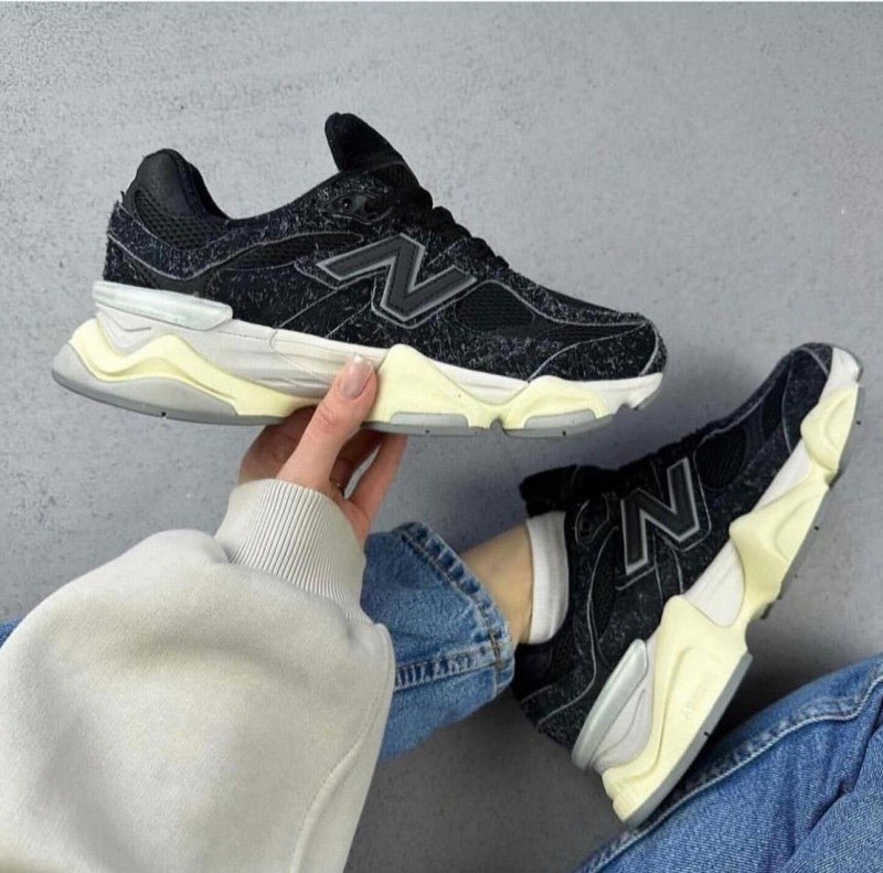 New Balance 9060 Black Sea salt