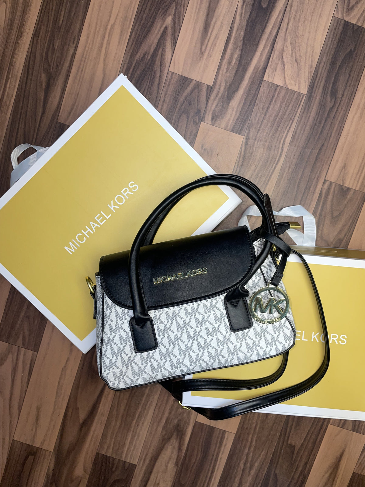 Michael  Kors Katya Small Leather Satchel Crossbody Handbag With folding box 274
