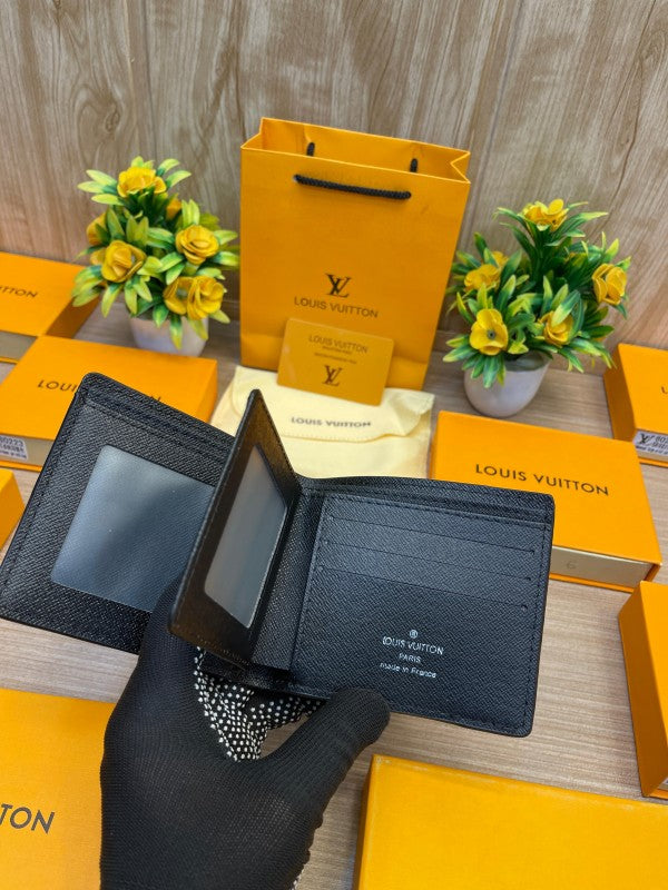 LOUIS VUITTON WALLET V647