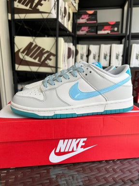 Nikee dunk low 520 pack ocean bliss sneaker