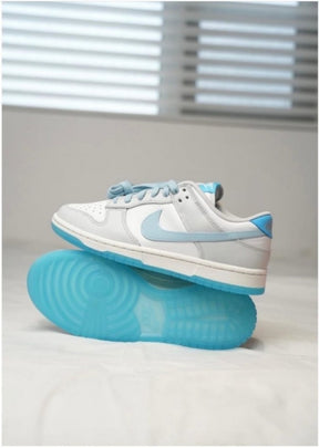 Nikee dunk low 520 pack ocean bliss sneaker