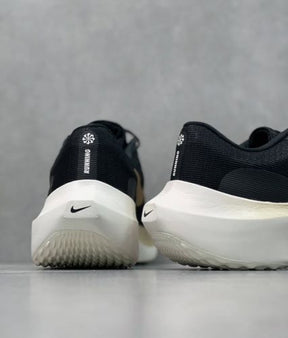 Nike Zoom Fly 5 Black Metallic Gold Grain