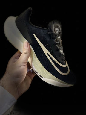 Nike Zoom Fly 5 Black Metallic Gold Grain