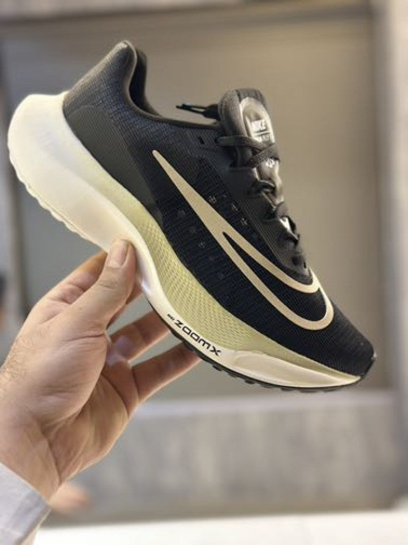 Nike Zoom Fly 5 Black Metallic Gold Grain