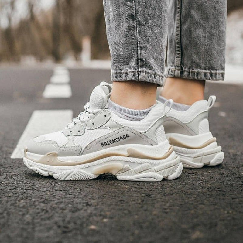 Balenciaga Triple s "Crem White" "557