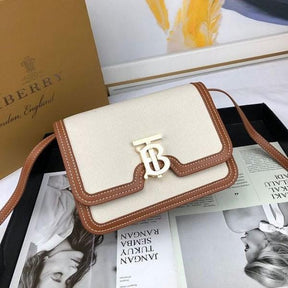 BURBERR  Y HORSEBIT SLING BAG HEAVY 1004