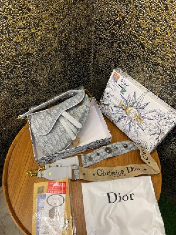 DIO  R SADDLE WITH BOX 1008