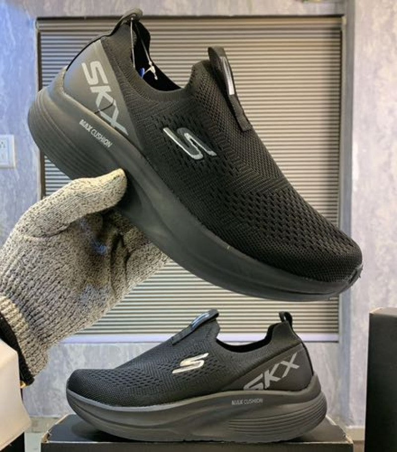 SKECHERS SLIP INS MAX CUSHIONING SUSPENSION black