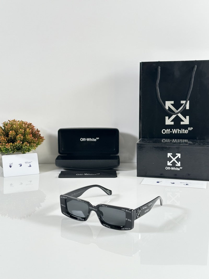 Off White 88995 Black White