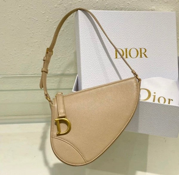 Christian  Dior  CD  Saddle  Rodeo  Bag  Pouch  With  OG  Box  &  Dust  Bag  (379  Apricot)