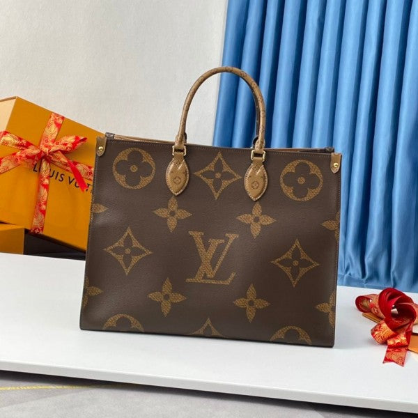 LOUI  S VUITTON ONTHEGO SHOULDER BAG