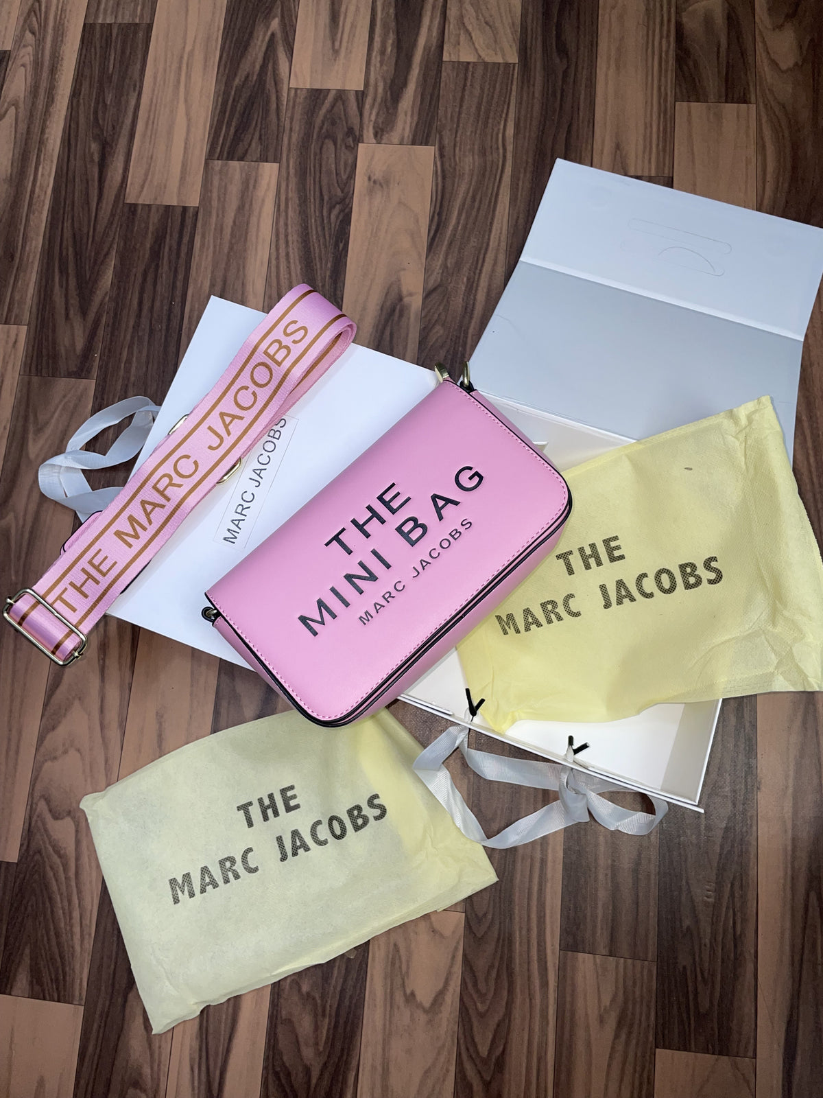 Marc jacobs The mini bag With dust bag and folding box 305