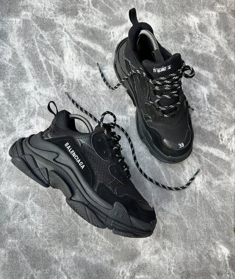 Balenciaga Triple S Black