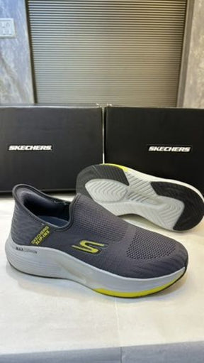 SKECHERS SLIP INS MAX CUSHION grey