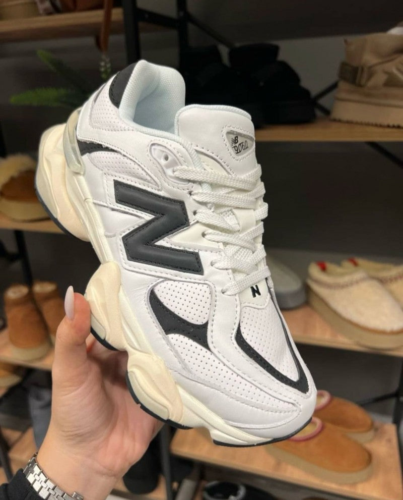 New Balance 9060 Moonbeam Driftwood