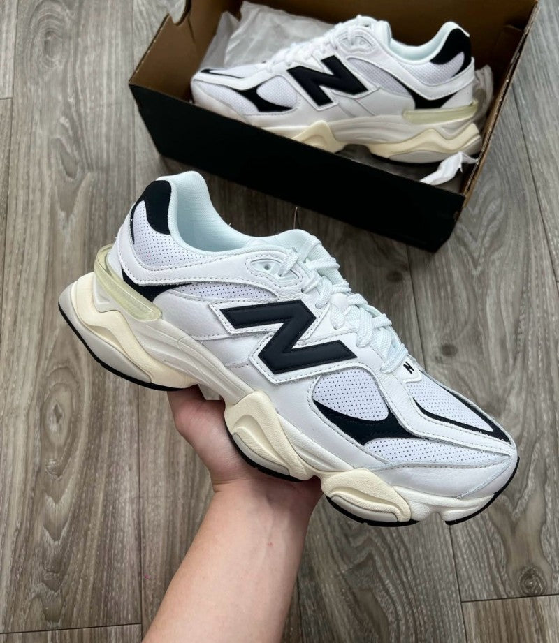 New Balance 9060 Moonbeam Driftwood