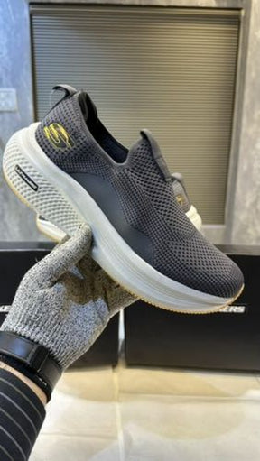 SKECHERS SLIP INS MAX CUSHIONING SUSPENSION grey