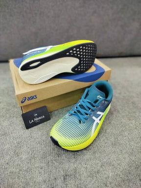 Asicss metaspeed sky running shoes