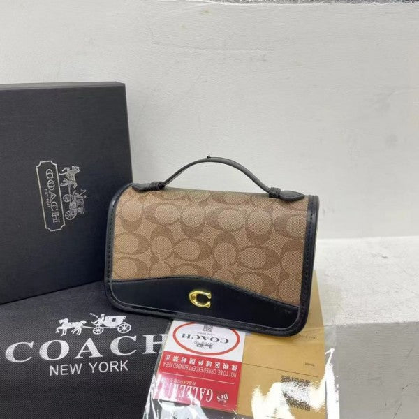 Coac  h Bea Crossbody medium bag with OG box 331