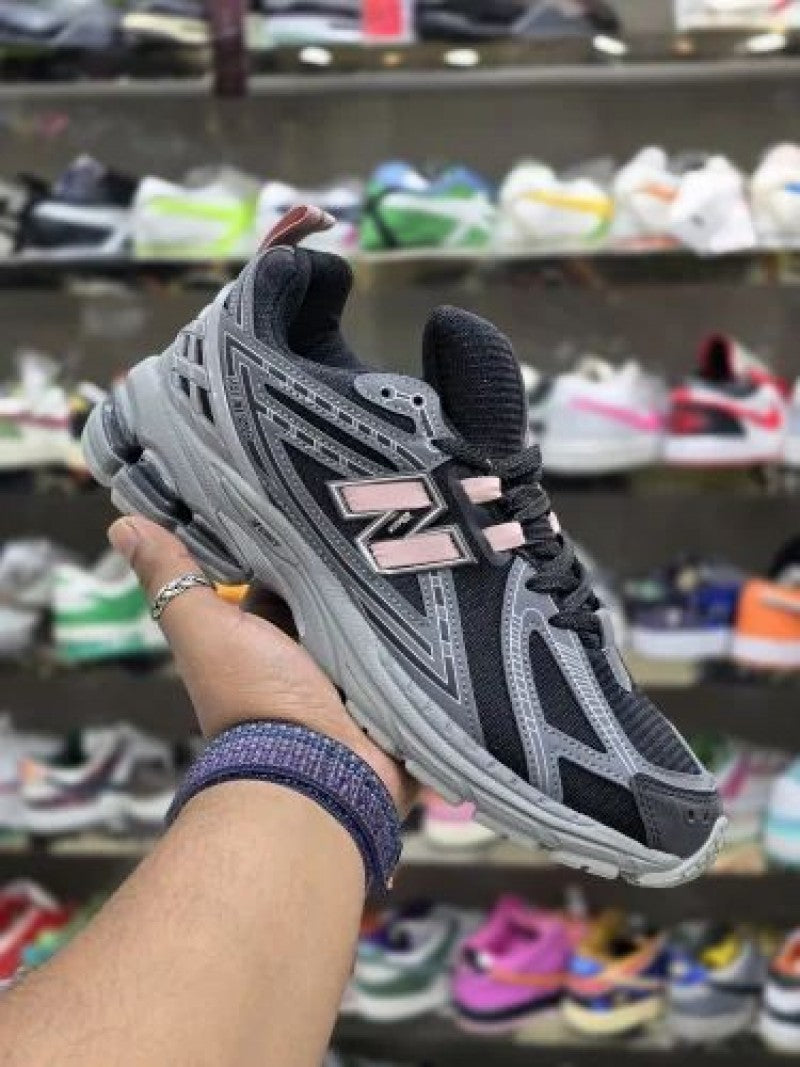 New balance 1906 Black Pink Moon