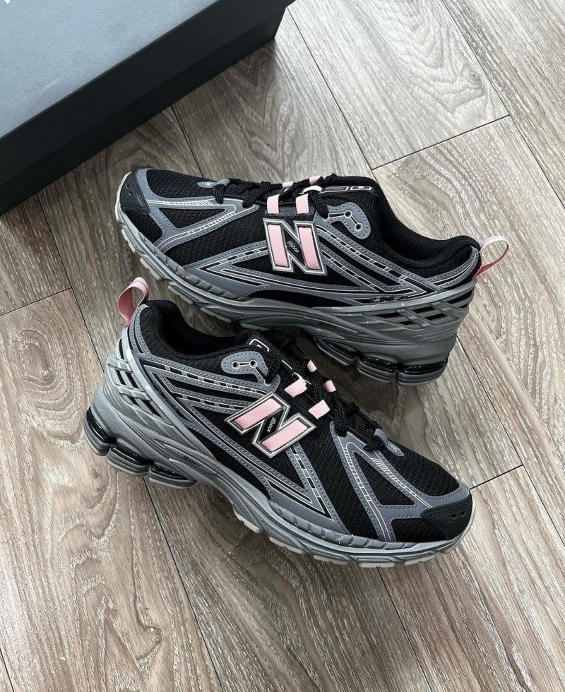 New balance 1906 Black Pink Moon