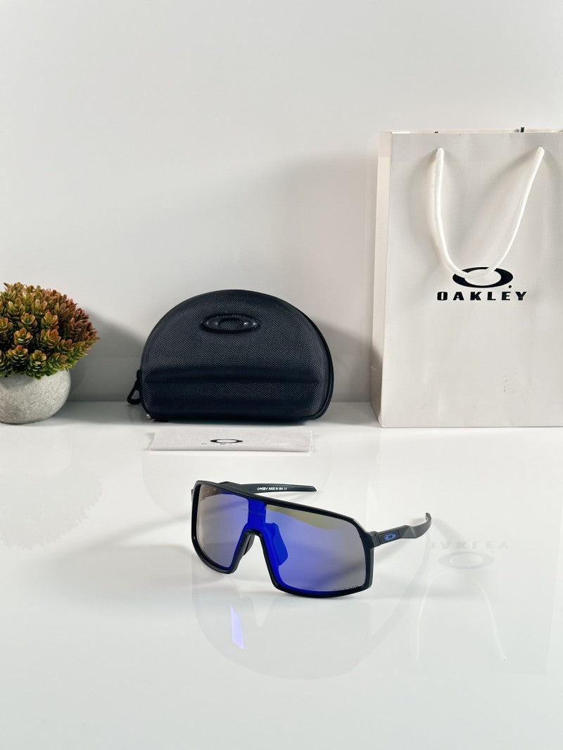 Oakley 9406 Black Blue Revo