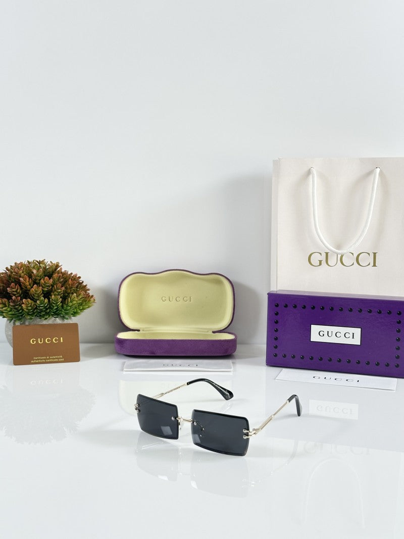 Gucci 5252 Gold Black