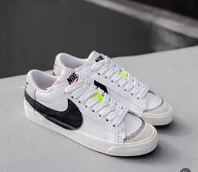 Nik e Blazer jumbo low 77