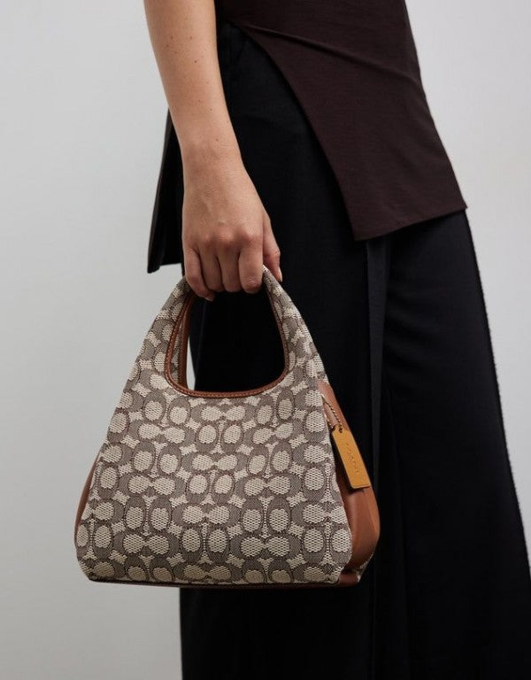 COA  CH LANA 23 MEDIUM HANDBAG