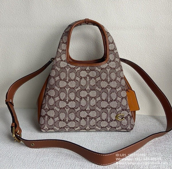 COA  CH LANA 23 MEDIUM HANDBAG